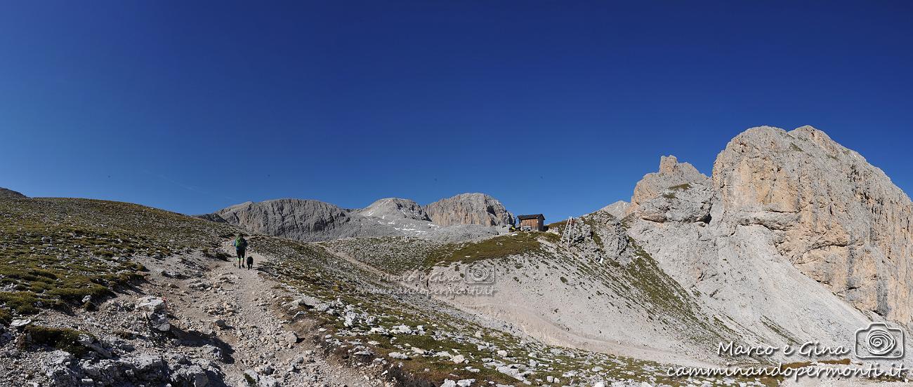 035 Val Duron Lago e Rifugio Antermoia - Passo de Dona.jpg